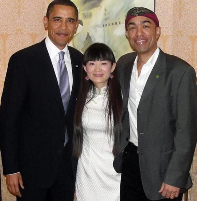 美国总统奥巴马弟弟现在怎么样了(奥巴马的弟弟马克)(3)