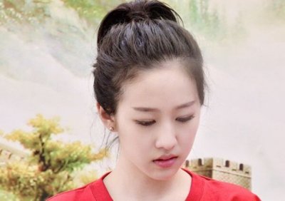 ​刘美含家庭背景显赫 刘美含整容前后照片对比