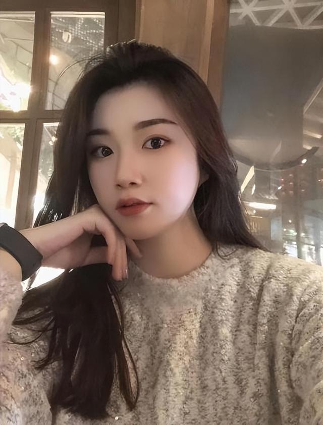 江苏高校女生（江苏这10位女大学生）(9)