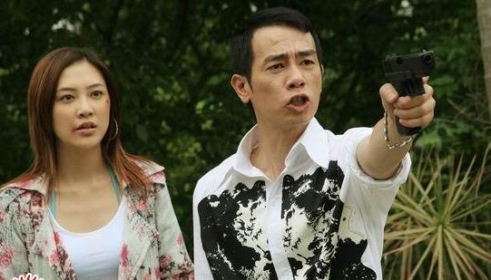 应采儿陈小春第二次结婚照(应采儿和陈小春的婚前往事)(10)