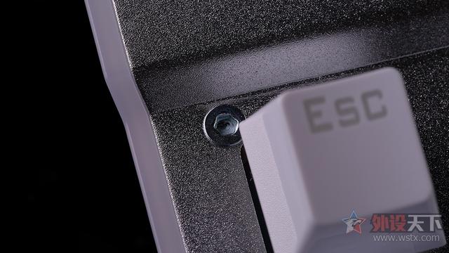 狼途和狼蛛机械键盘哪个好(官方评测狼蛛颜值)(11)