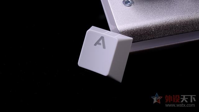 狼途和狼蛛机械键盘哪个好(官方评测狼蛛颜值)(15)