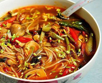 砂锅米线详细的做法与配方(砂锅米线的做法)(5)