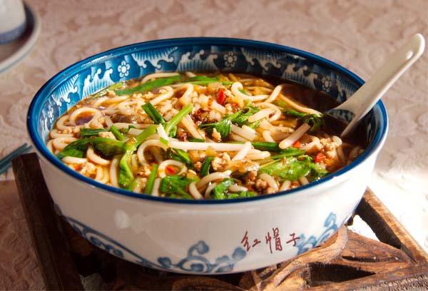 砂锅米线详细的做法与配方(砂锅米线的做法)(4)