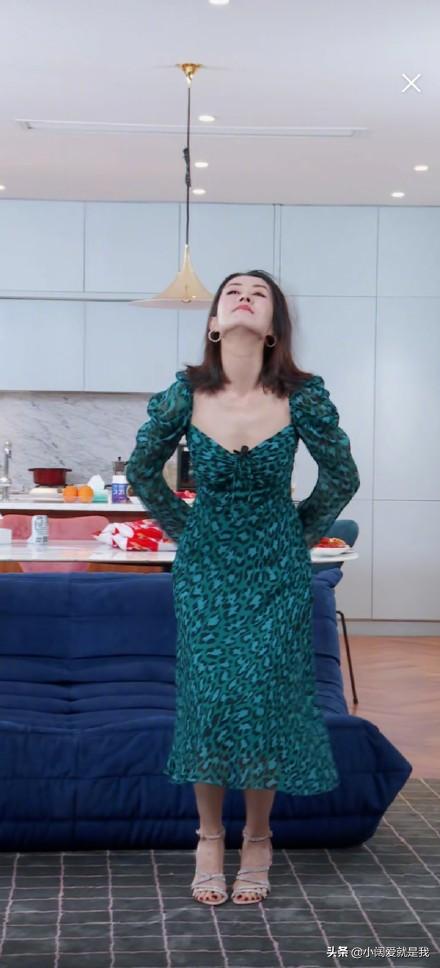 刘敏涛舞台（刘敏涛直播跳女团舞）(2)