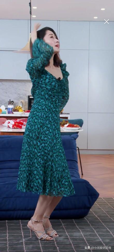 刘敏涛舞台（刘敏涛直播跳女团舞）(3)