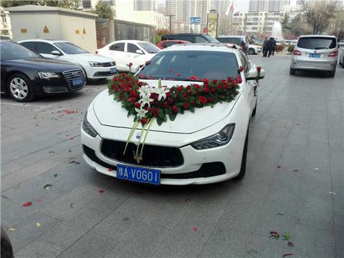 郑州婚庆租车价格表,郑州婚庆租车公司劳斯莱斯价格表-第4张图片-