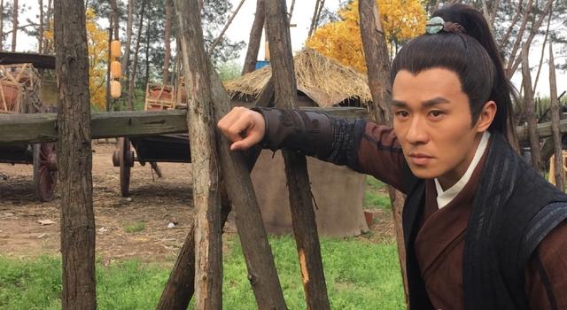 刘芸黄晓明近况（枕上书成玉可不简单）(10)