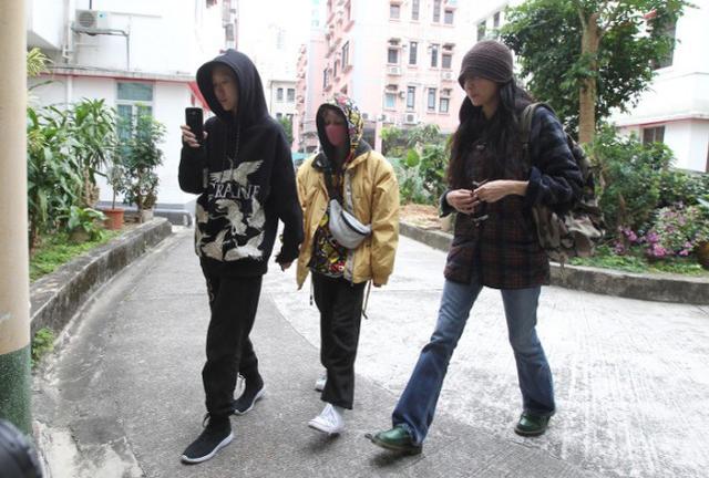 吴绮莉发文痛骂成龙（网传成龙给21岁私生女巨额财产）(11)