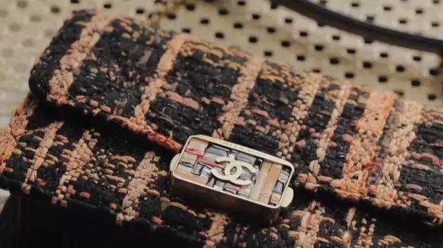 全球最值得买的10款包包（这10个女生都喜欢的奢侈品包包）(38)