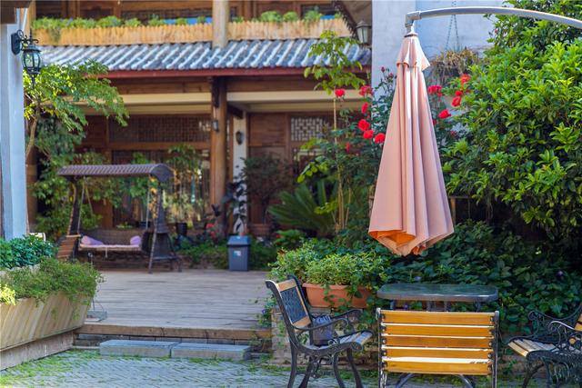 丽江最值得去的民宿(丽江民宿价格飞涨的旺季)(29)