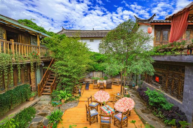 丽江最值得去的民宿(丽江民宿价格飞涨的旺季)(2)