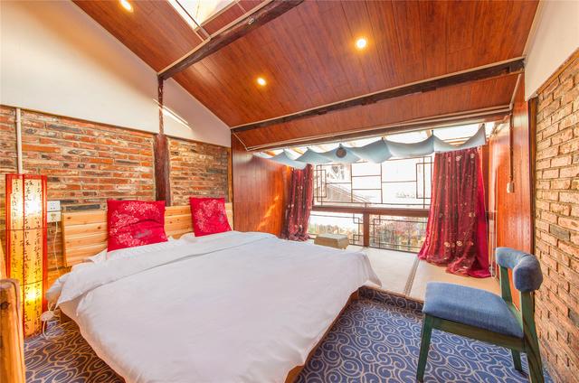 丽江最值得去的民宿(丽江民宿价格飞涨的旺季)(20)