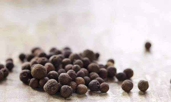 西餐调料大全图解,西餐中常用的香料有哪些图8