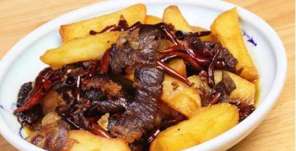 洋芋是土豆哪里土豆最好吃,哪里产的黄心土豆最好吃图7