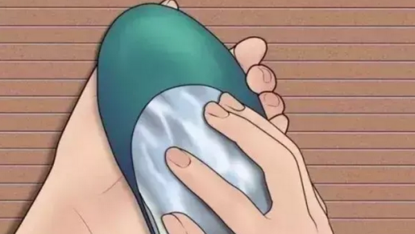 足球鞋小了一码撑大妙招,鞋子买小了一码有些挤脚怎么办图11