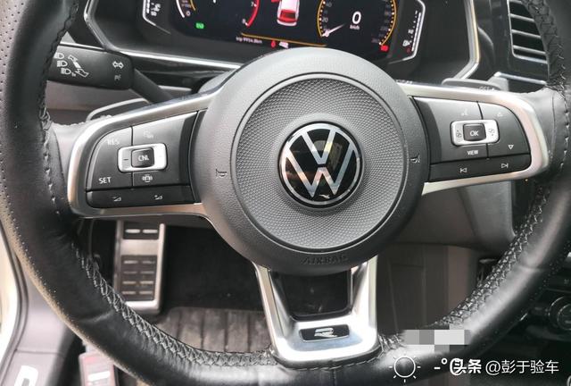 不到15万途观l空间到底好不好（网红偶像包袱太重）(30)