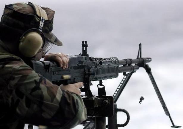 美国单兵的顶级装备都有什么(穿梭于海陆间的幽灵)(17)