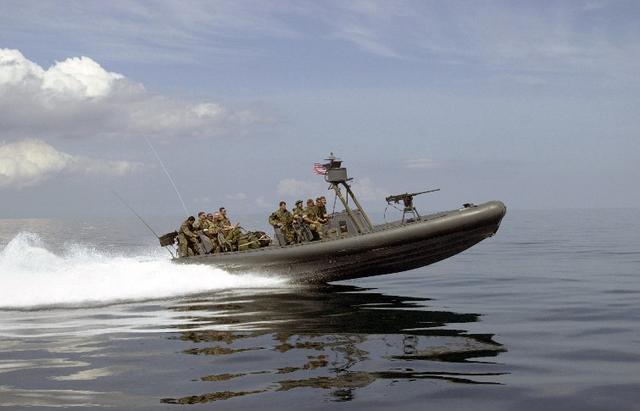 美国单兵的顶级装备都有什么(穿梭于海陆间的幽灵)(13)