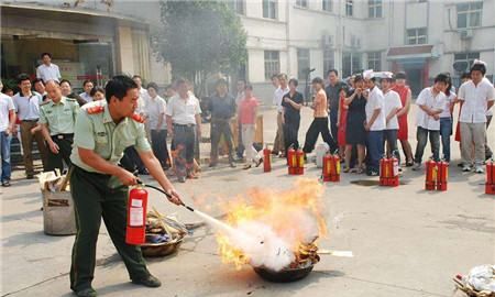 姝g‘浣跨敤鐏伀鍣ㄧ殑姝ラ鏄粈涔?骞茬矇鐏伀鍣ㄤ娇鐢ㄦ楠?姝ュ浘5
