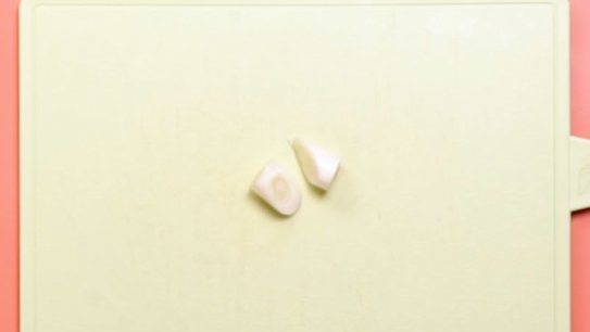 排骨汤怎样去腥味,炖排骨怎样去除排骨的腥味图2