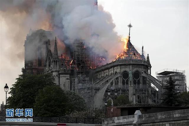 巴黎圣母院大火修复情况(被大火吞噬一周年后)(2)