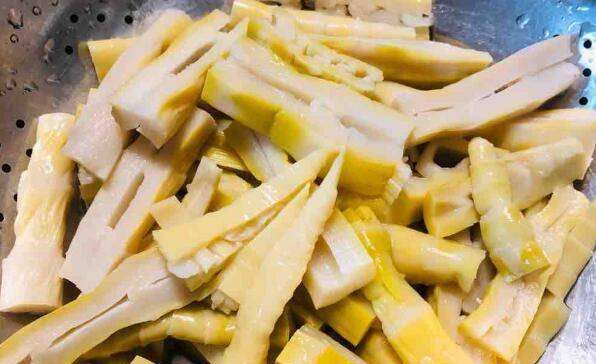 扁尖的做法大全,扁尖焖老鸭的家常做法大全怎么做好吃图3