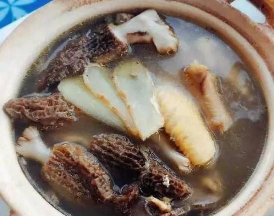 老鸡煲什么可以去湿气和寒气