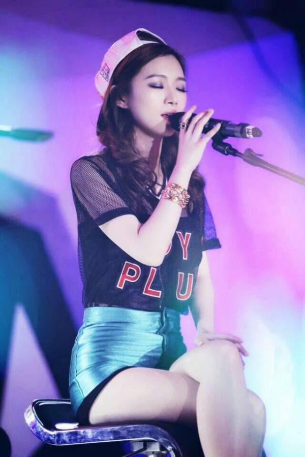 偶滴歌神啊2第七期王子歌(偶滴歌神啊2第八期2号水晶女孩马沂茹天籁之音)(2)