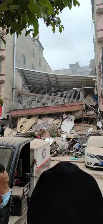 长沙楼房坍塌事件处理结果（湖南长沙一栋七层楼房坍塌）(2)