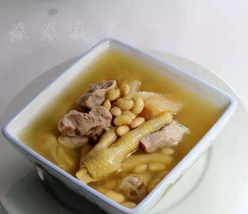 鸡爪汤怎么炖最有营养,鸡脚怎么做好吃家常做法图6