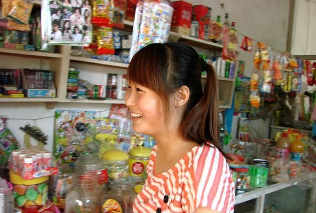 现在一个人带孩子，有什么可以挣钱的生意推荐