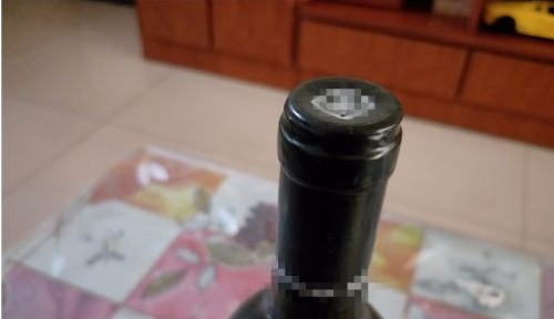 红酒没有开瓶器怎么办,怎么开红酒 没有开瓶器图7