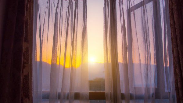 窗帘多久洗一次,窗帘要多久洗一次比较好?图7