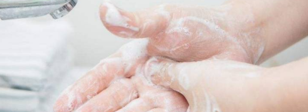 搓洗双手至少多少秒,洗手时应认真揉搓双手至少多少秒图2