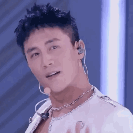 王灿个人资料简介及家世（“自讨苦吃”王灿：婚后经济大权由婆婆掌管，老公密码是前任生日）