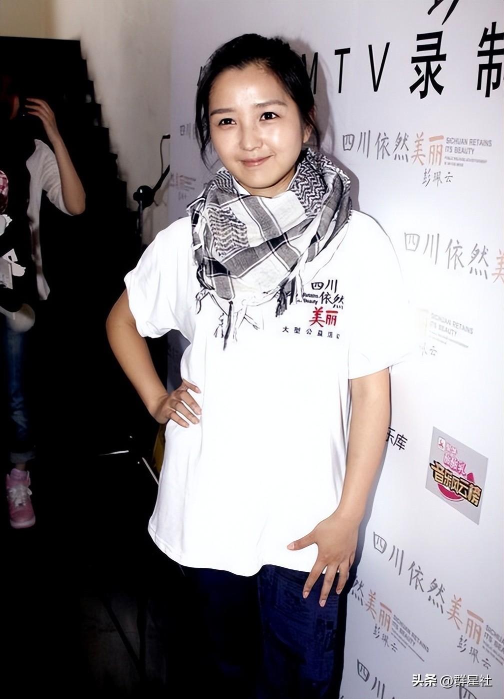 超女何洁个人资料简介 ：三段感情两段婚姻，三个娃两个爹，她到底在追求什么