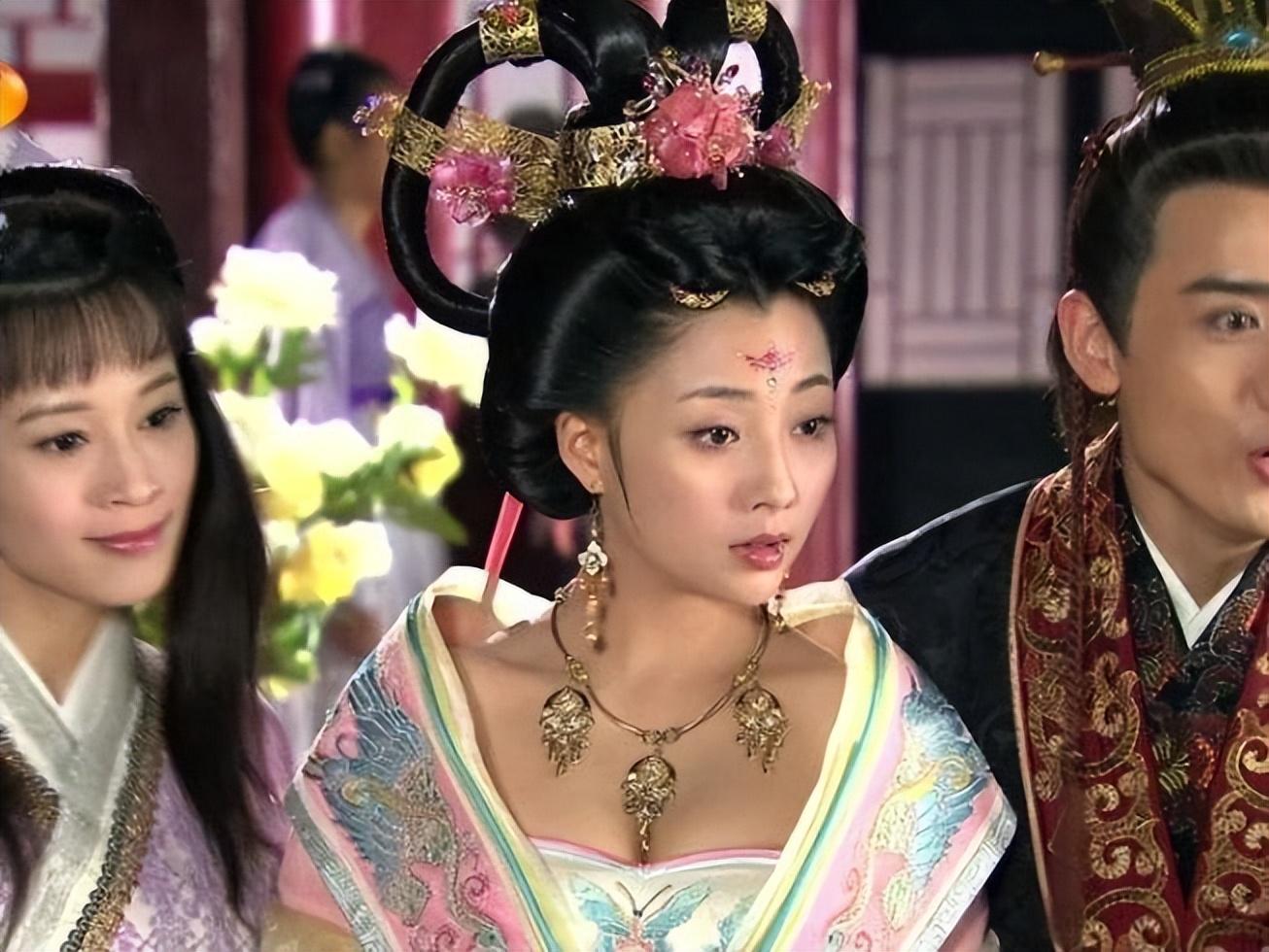 殷桃个人资料简介 :一段失败的婚姻,离婚后感情不断,43岁越活越年轻