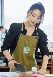 ​殷桃个人资料简介 ：一段失败的婚姻，离婚后感情不断，43岁越活越年轻