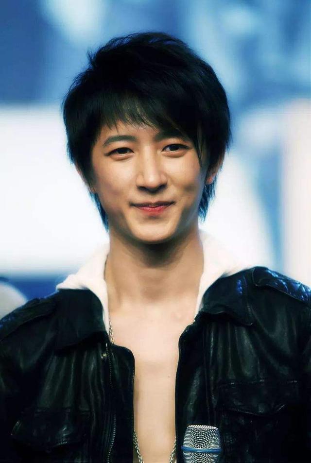 看《传家》里的韩庚,从流量到演员,会打多少数据红人的脸?