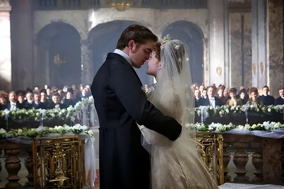 漂亮朋友的作者是谁(莫泊桑的《漂亮朋友》告诉你:脸,是男人身上最廉价的东西 )