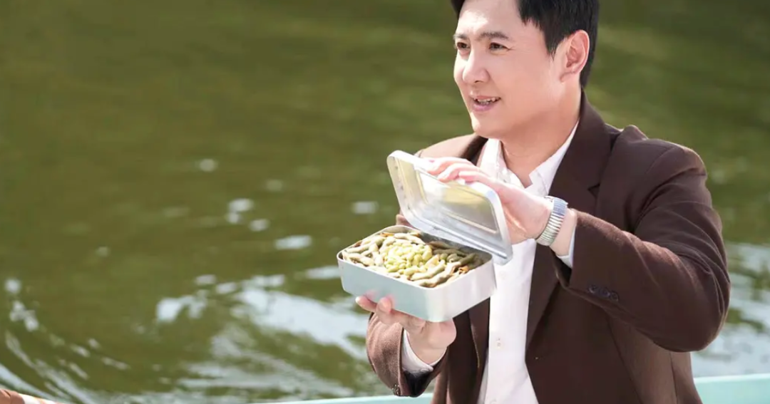 你好李焕英的导演是谁(外媒关注《你好,李焕英》:贾玲成中国票房最高女导演)