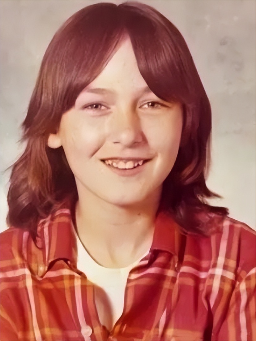 “复仇女”希拉里:家暴克林顿,逼伴侣吃药物,为达目的不择手段