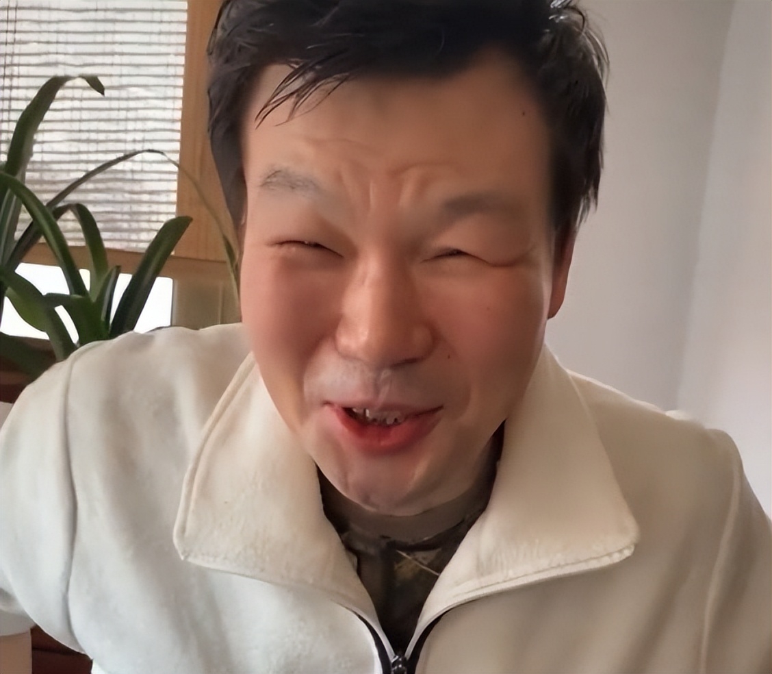 主持人李彬个人资料 :曾是“主持一哥”,捧红柳岩和谢楠,如今为什么销声匿迹?