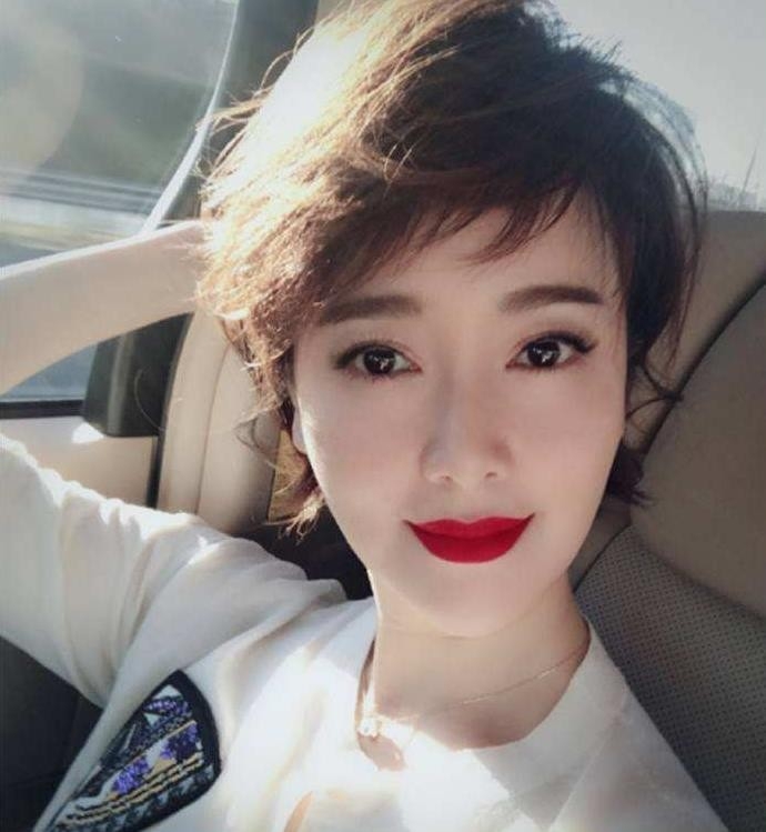 左小青个人资料:中国式完美女性,如今过得怎样?