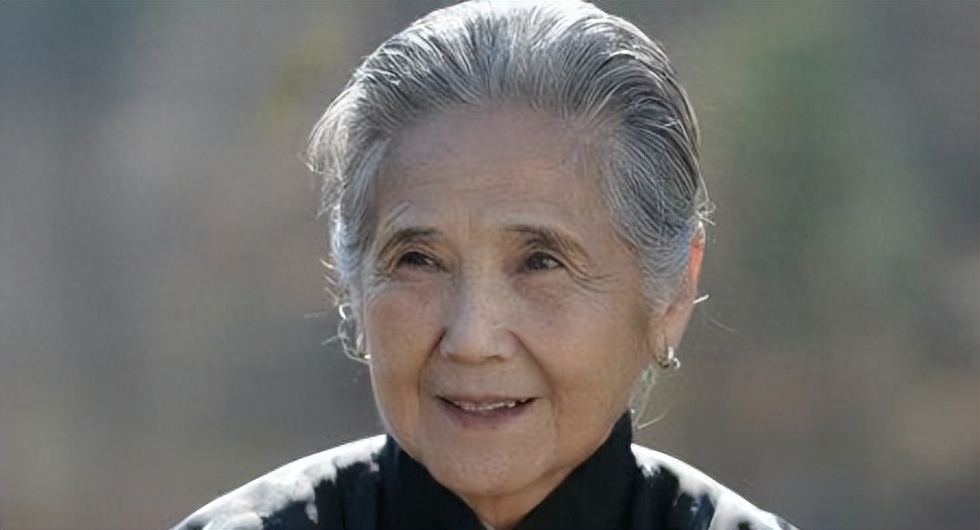 鲁园个人资料 老太太的精致一生,真正的学霸