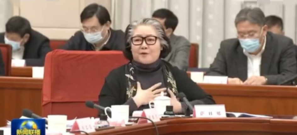 萨日娜演员个人资料(《人世间》李素华扮演者萨日娜,竟然6年无戏可拍)