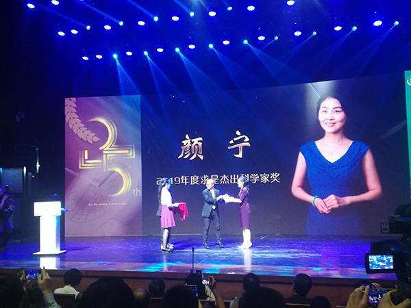 杨振宁是谁(杨振宁对中国的贡献究竟有多大?他的一生要比你想象地更瞩目)