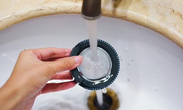 洗完澡后,卫生间的门应该开着吗?