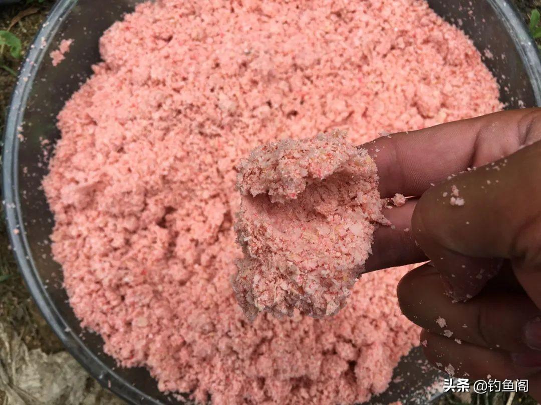 鲢鱼用什么饵料钓比较好(钓鲢鱼用什么饵料)